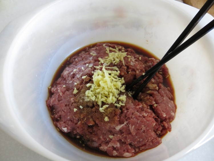 羊肉洋葱馅饺子步骤5