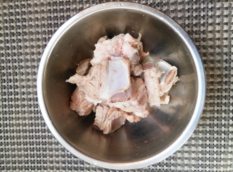 私房枣香红烧羊肉步骤3