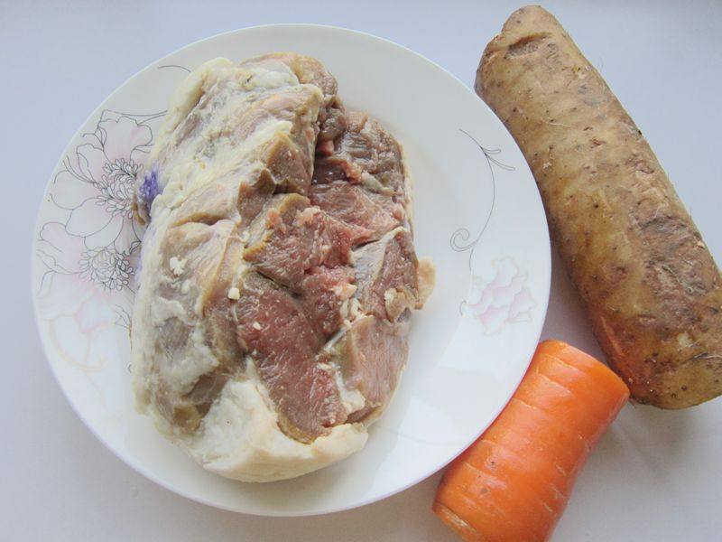 山药炖羊肉步骤1