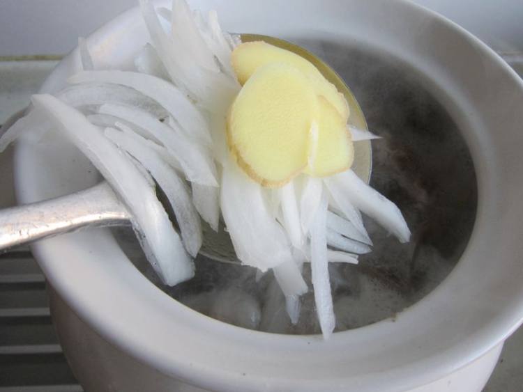 山药炖羊肉步骤5