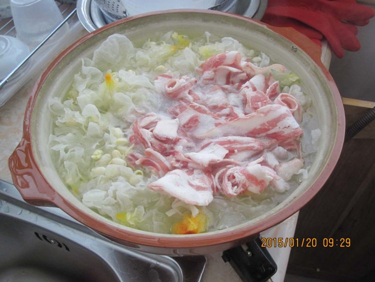 羊肉菠菜银耳砂锅步骤4