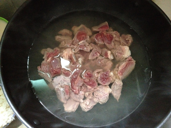 多蔬煨羊肉步骤3