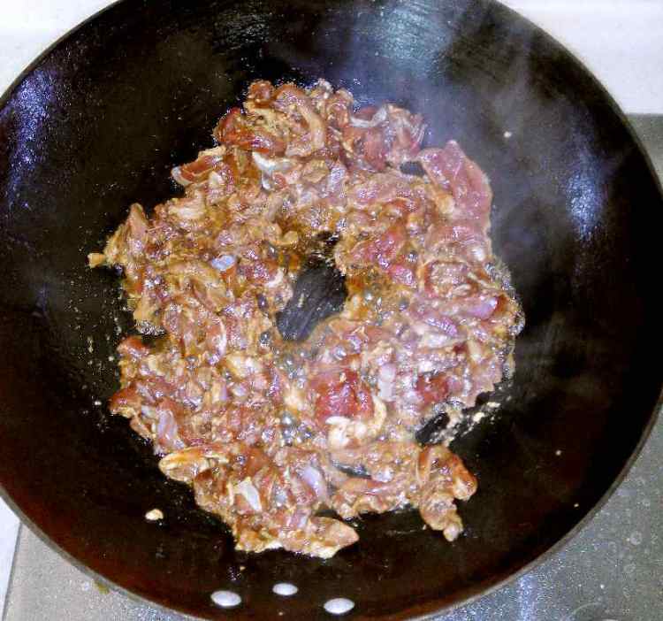 蒜爆羊肉步骤3