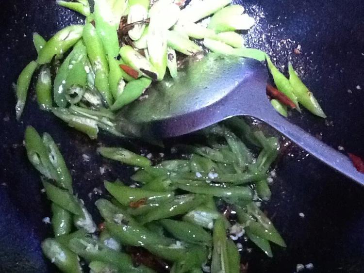 青椒炒羊肉步骤9