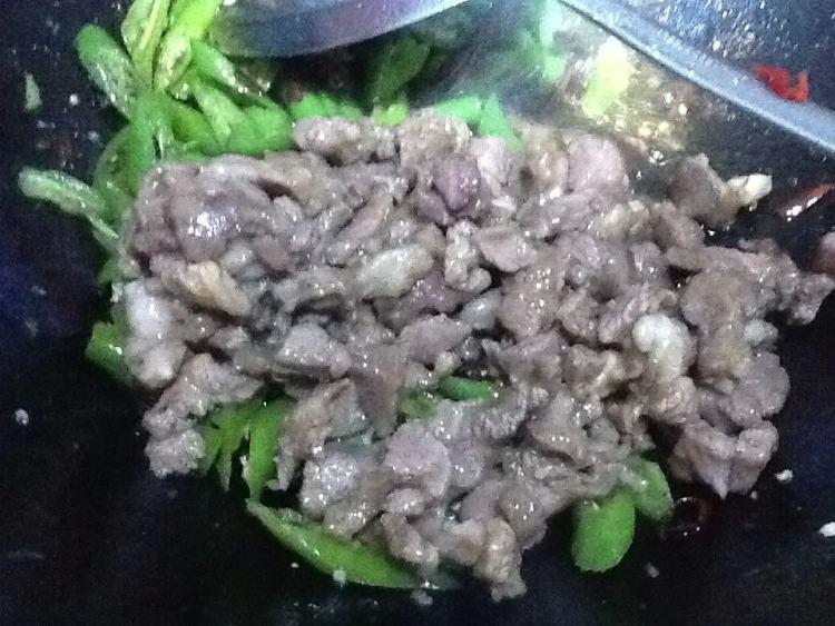 青椒炒羊肉步骤10