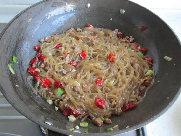 干煸粉条步骤12