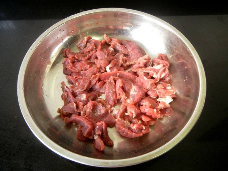 青蒜炒羊肉步骤3