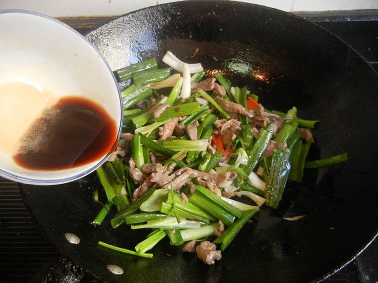 青蒜炒羊肉步骤11