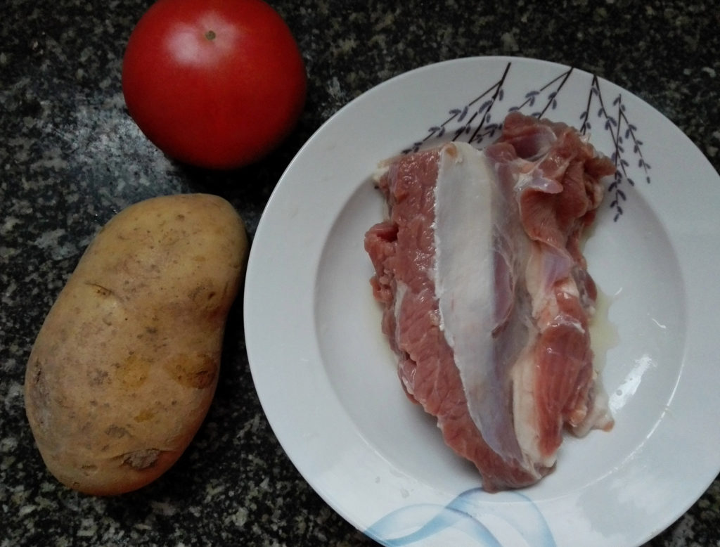 新疆土豆烧羊肉步骤1