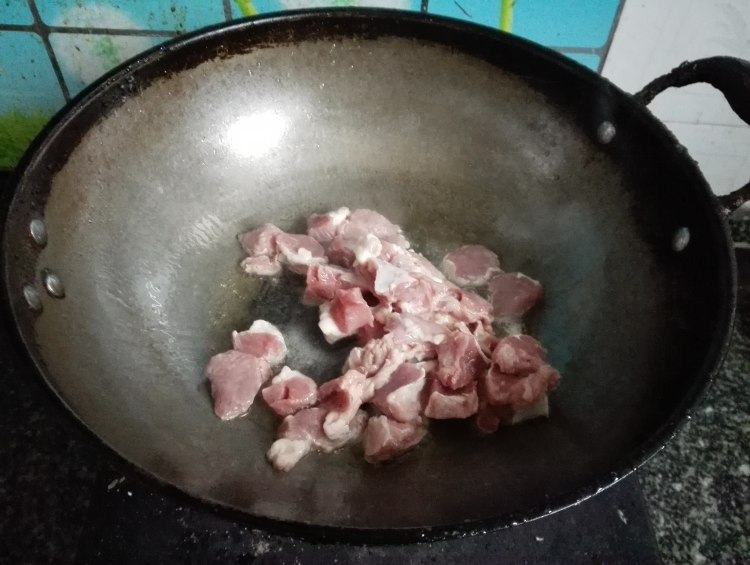 新疆土豆烧羊肉步骤3