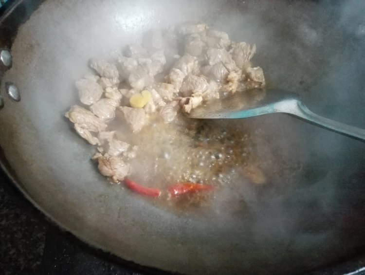 新疆土豆烧羊肉步骤4