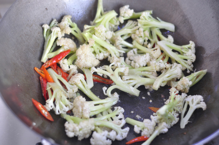 干锅孜然羊肉花菜步骤8
