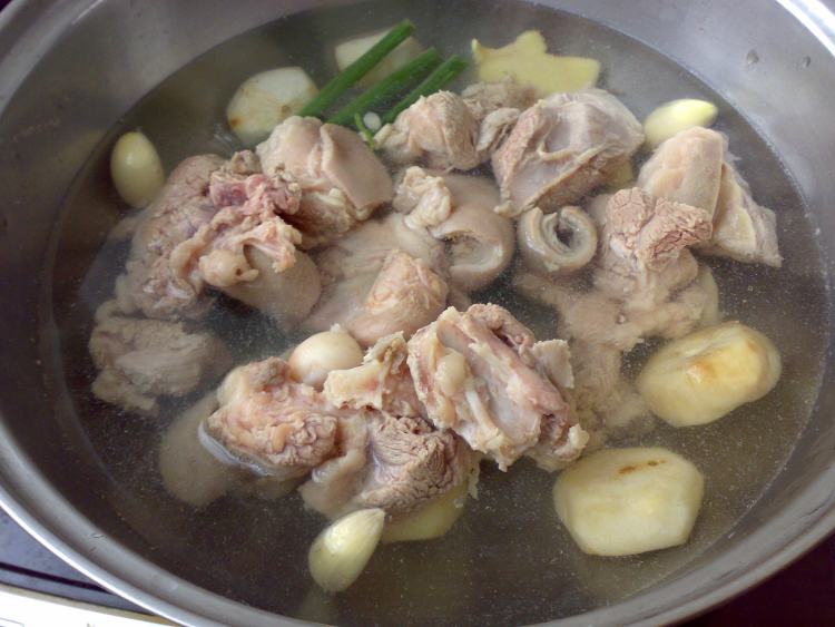 清煮羊肉步骤4