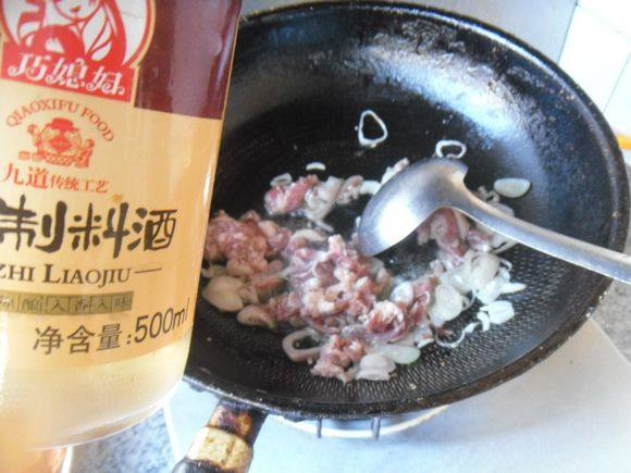 羊肉炒胡萝卜步骤6