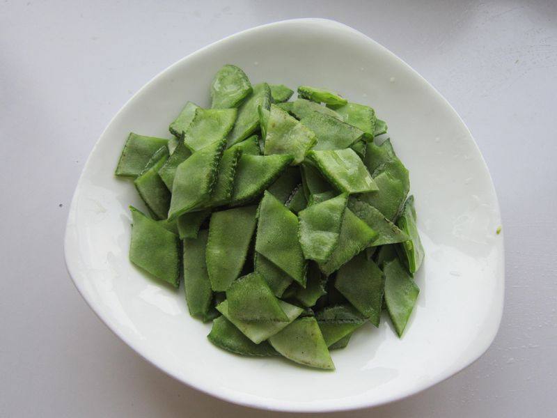 扁豆炒羊肉步骤2