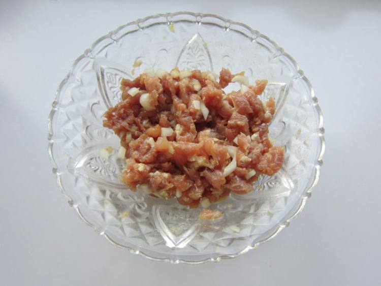 酸菜羊肉末步骤2