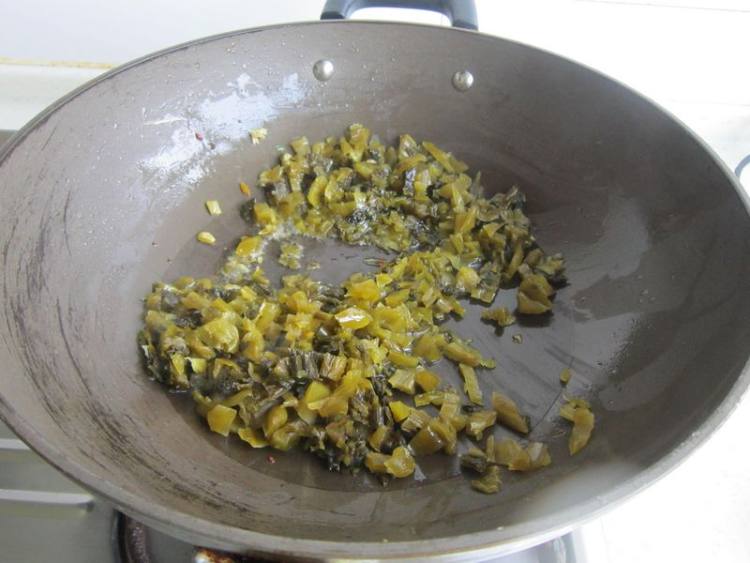 酸菜羊肉末步骤6