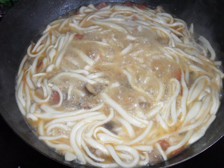 野蘑菇炮仗子汤饭步骤8