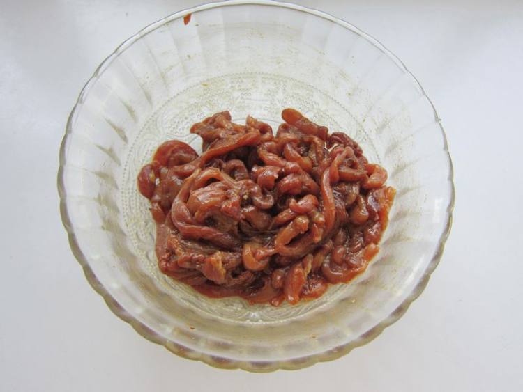 青椒羊肉丝步骤3