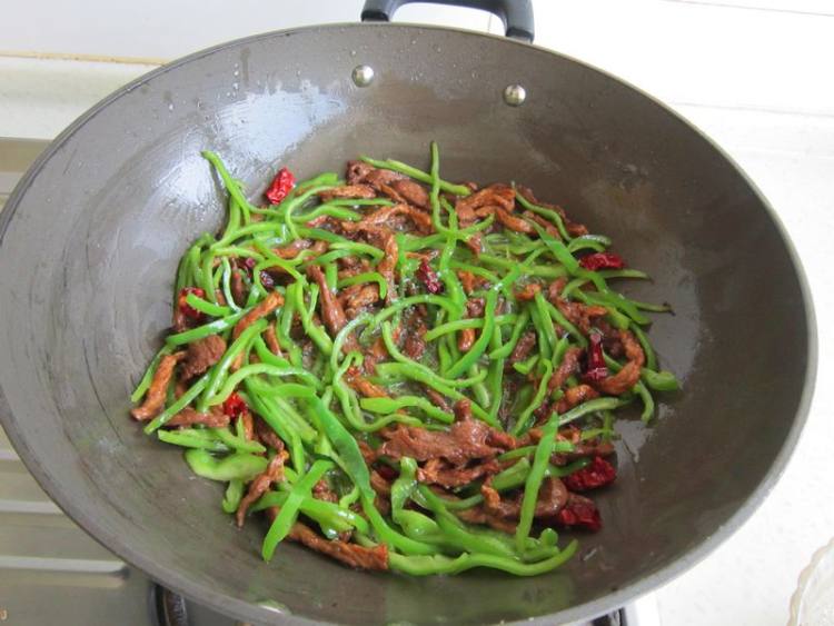 青椒羊肉丝步骤11