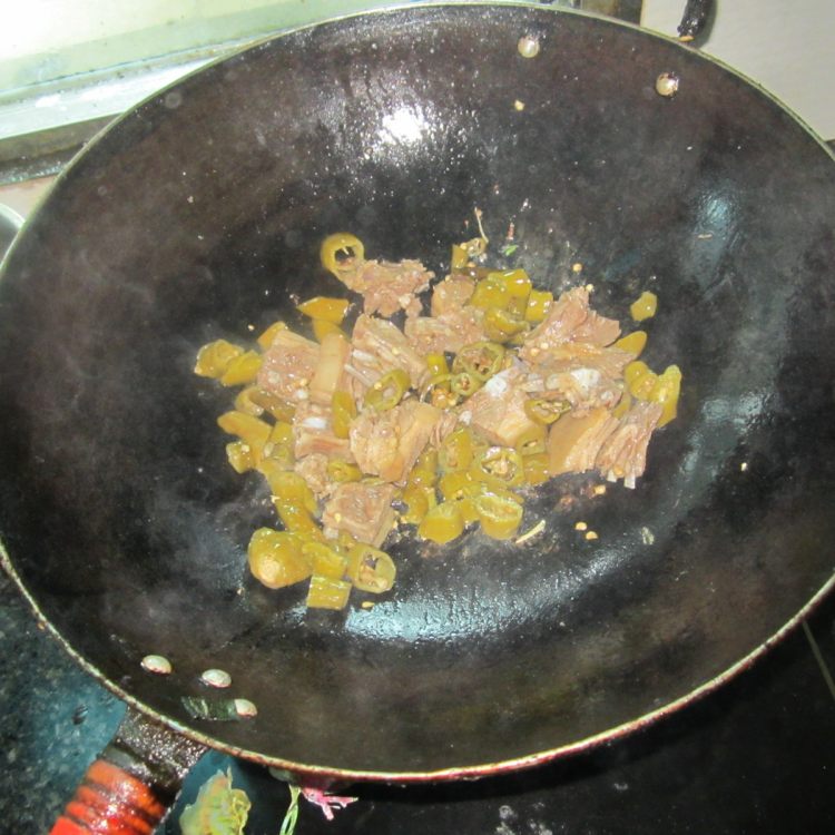 酸辣羊肉步骤4