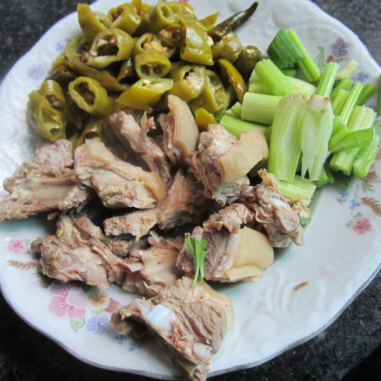 酸辣羊肉步骤2