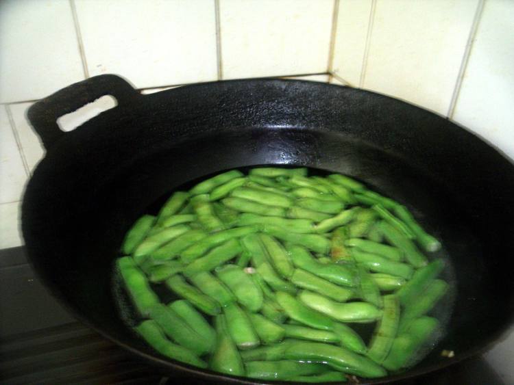 羊肉豆角焖面步骤2