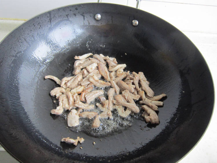 蒜薹羊肉丝步骤5
