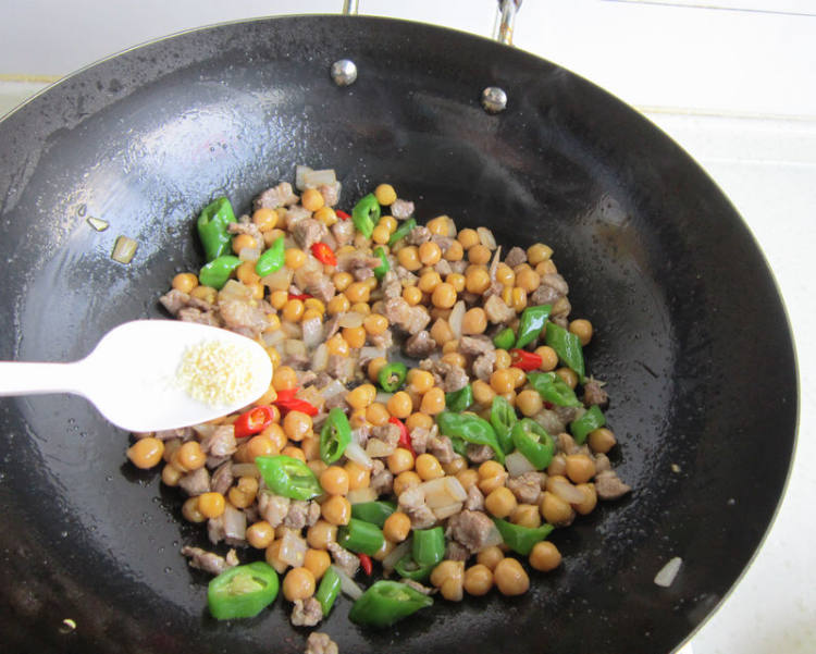 鹰嘴豆羊肉丁步骤12