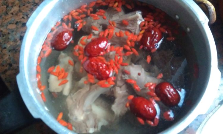黄芪当归羊肉汤步骤6