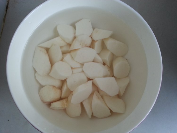 莲藕山药闷羊肉步骤4