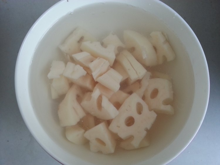 莲藕山药闷羊肉步骤5