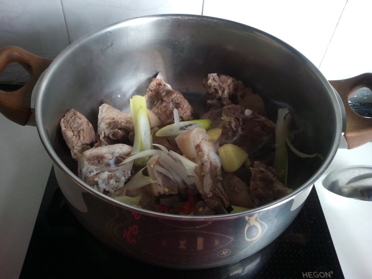 白菜炖羊肉步骤3