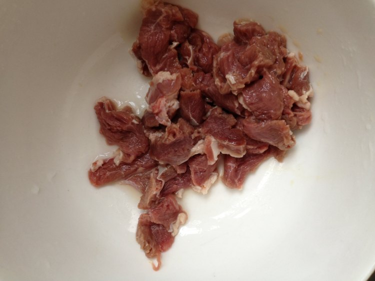 羊肉黄芪当归汤步骤2