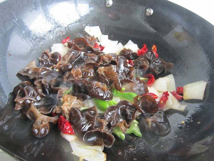 木耳肉拌面步骤13