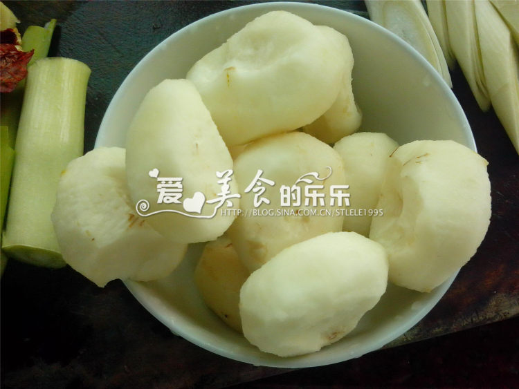 迷迭香马蹄炖羊肉步骤3