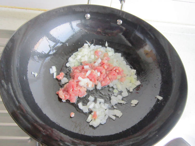 羊肉粒炒饭步骤6