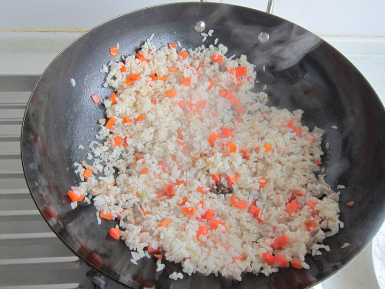 羊肉粒炒饭步骤10