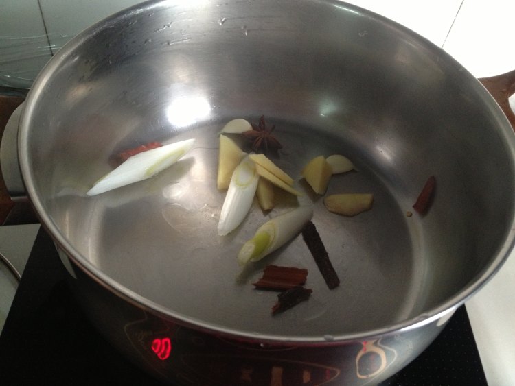 啤酒焖羊肉步骤4