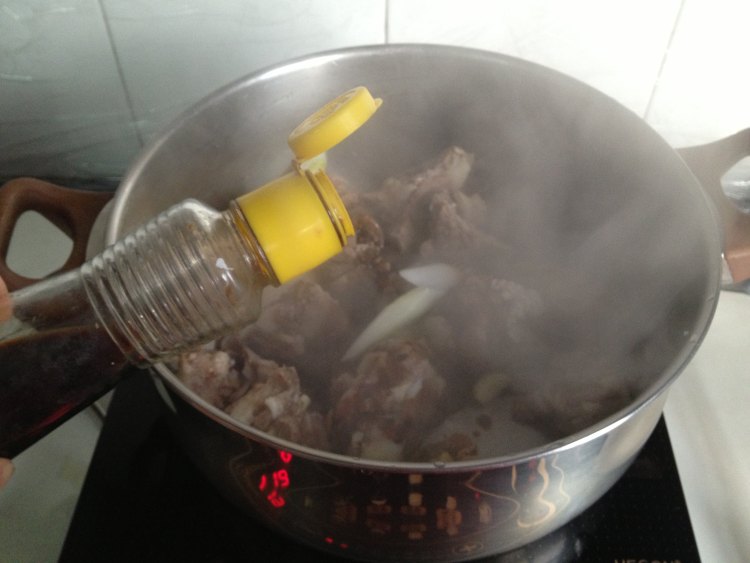 啤酒焖羊肉步骤7