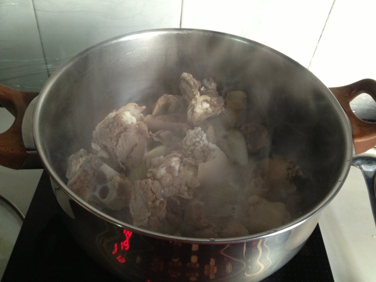啤酒焖羊肉步骤5
