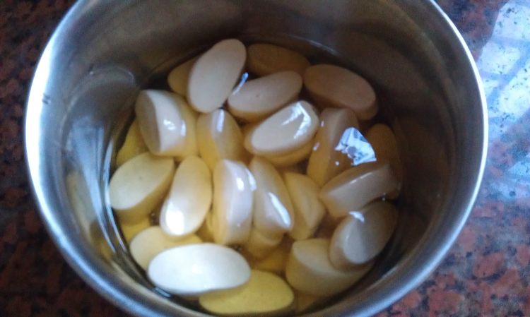 过油肉炒面片步骤3