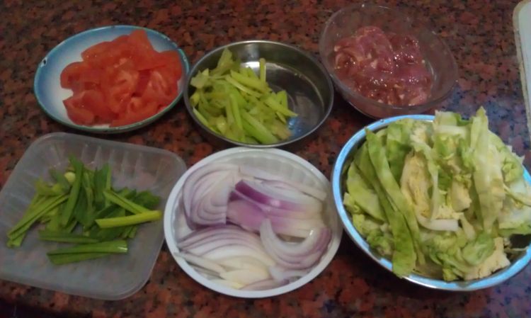 过油肉炒面片步骤4