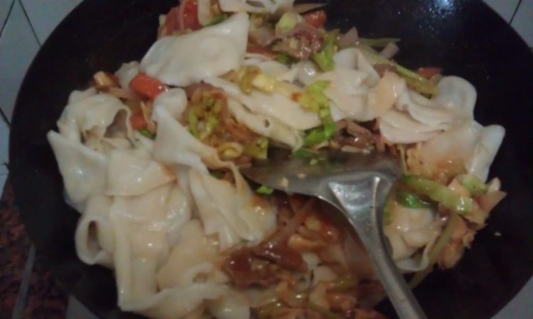 过油肉炒面片步骤12