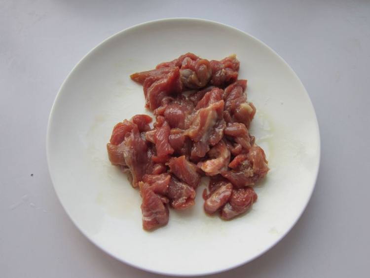 水萝卜毛白菜炒肉步骤5