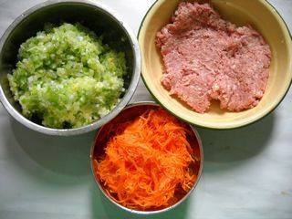 大葱羊肉锅贴饺子步骤5