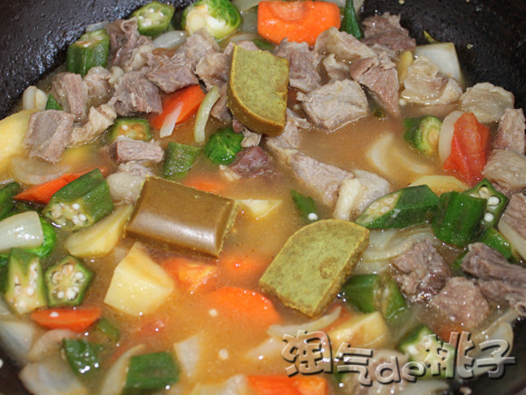 咖喱羊肉焖秋葵步骤9