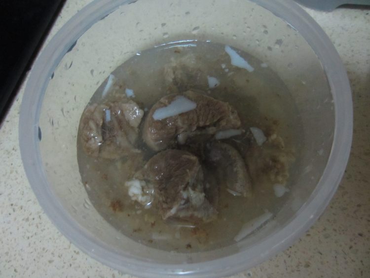 沙茶栗子羊肉步骤2