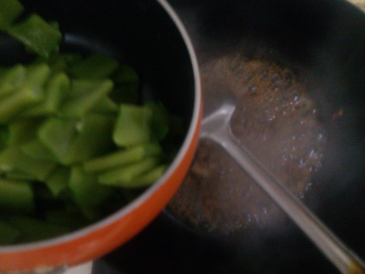 扁豆角炒肉步骤7