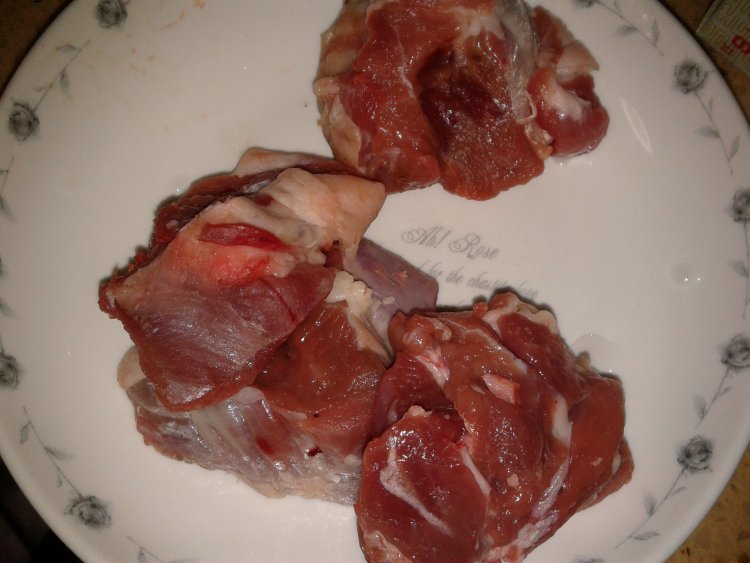 彩椒烤羊肉步骤1
